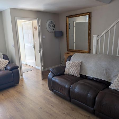 3 Bedroom Detached By The Sea Prestatyn Exterior photo